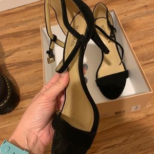 Michael Kors Open toe Suede Heel 8 1/2